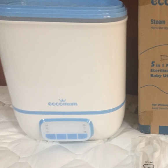 Steam sterilizer and dryer - Picture 3 of 3